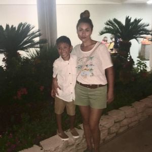 Meet your Posher, May zamora r